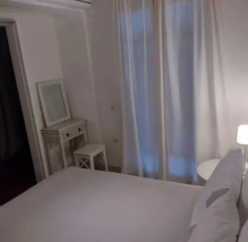 Апартаменты Evi's House Никиана